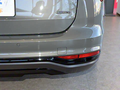 2025�� allroad quattro 55 TFSI ��̽�ռ�