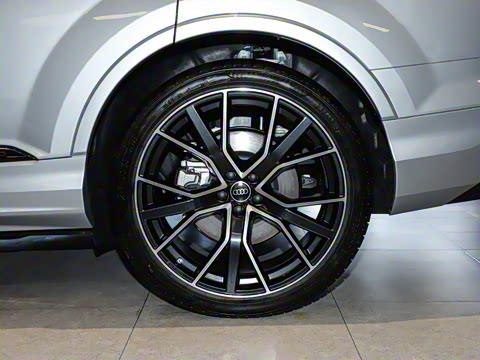 2025�� 55 TFSI quattro S line�����