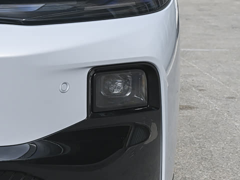 2027�� 670������