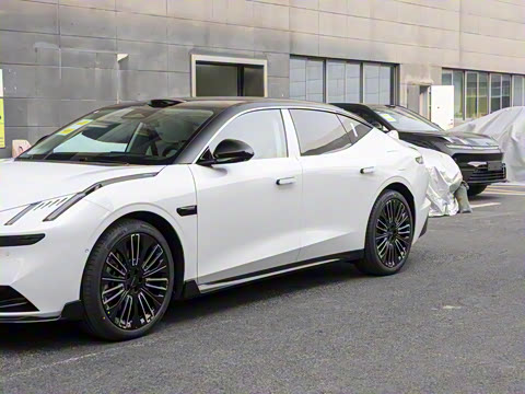 2025�� 240����Ultra H5