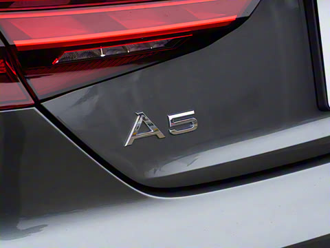 2025�� Coupe 40 TFSI ʱ�ж�����