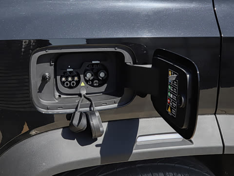2026�� PLUS 211km XWD ���� 7��