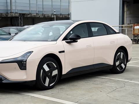 2026�� 610 �������� Max