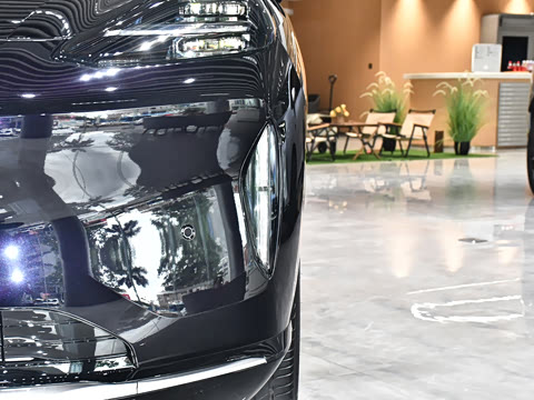 2025�� 670 Max��