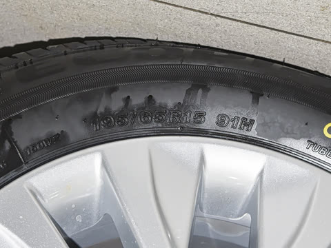 2026�� 1.8L ˫�� �ȷ��