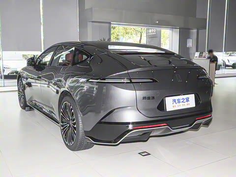 2025�� �Ŀ� Max�����