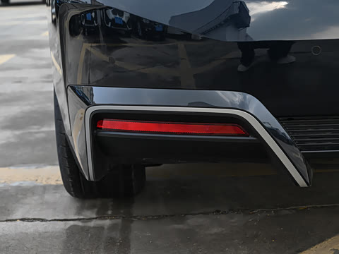 2026�� �Ŀ� eDrive 40 L ��ҹ��װ