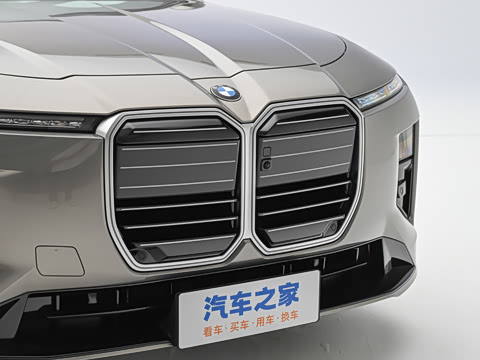 2027�� 740L �����