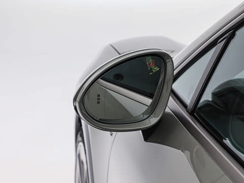 2026�� Cayenne Coup�� Turbo Electric