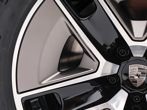 2026�� Cayenne Coup�� Turbo Electric