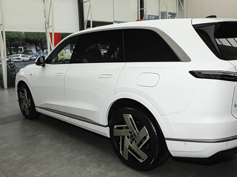 2025�� Max ������