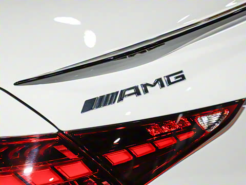 2025�� AMG C 43 4MATIC