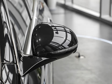 2026�� �Ŀ� E 260 L