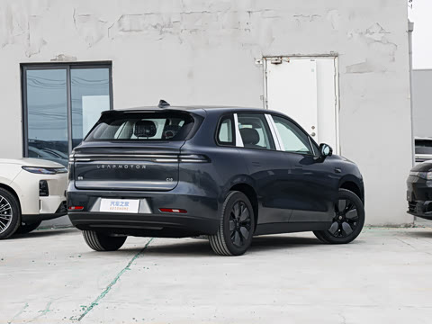 2027�� 660������