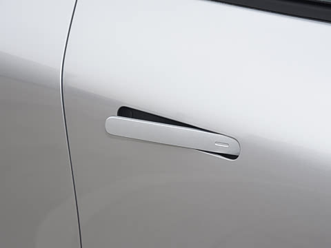 2026�� ���� 1704 Max �Ƽ���