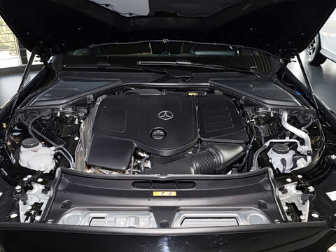 2026�� E 300 �������˶���