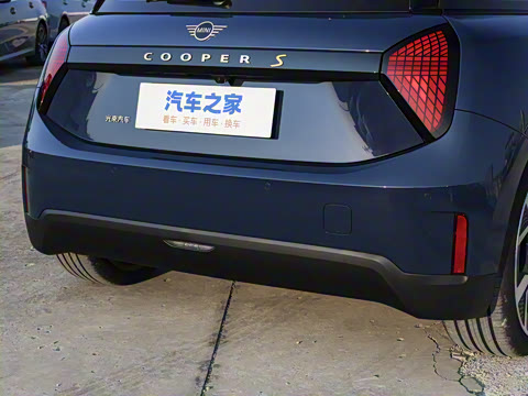 2024�� 452km COOPER SE ������