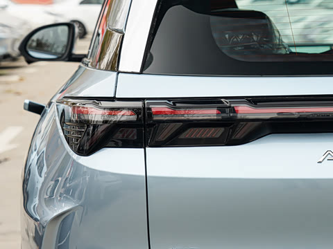 2026�� ���� 1215 Ԫ�����а�