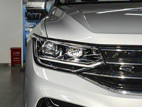 2025�� ���ڿ� 330TSI �Զ�����R-Line��ҫ��