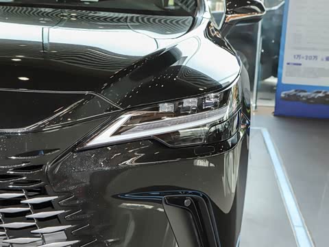 2026�� 350h ����������