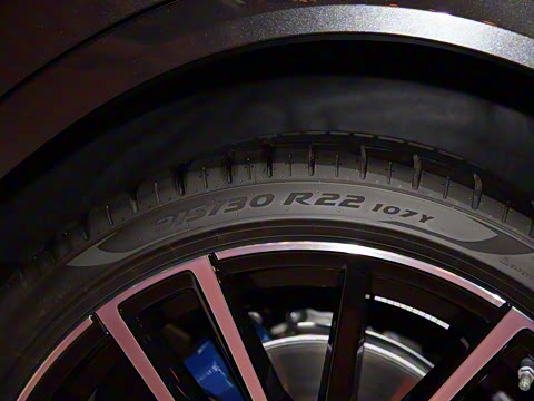 2025�� xDrive 40Li ������M�˶���ҹ��װ