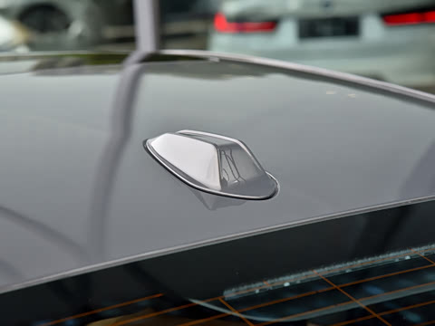 2026�� 430i M�˶���ҹ��װ