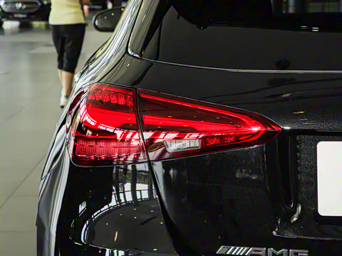 2025�� �Ŀ� AMG A 35 4MATIC