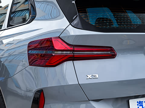 2026�� M50 xDrive