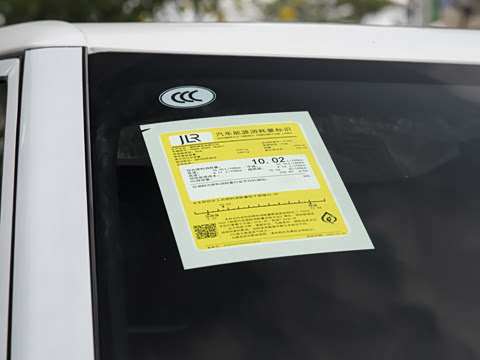 2026�� 3.0 L6 400PS AB�����