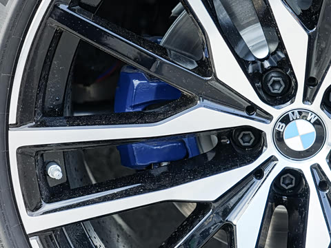 2026�� xDrive 40Li ������M�˶���ҹ��װ