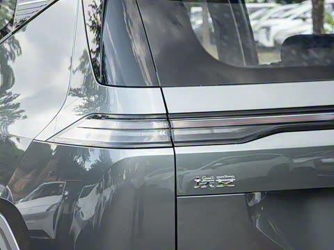 2025�� Plus 610 ������