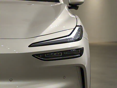 2025�� 85kWh ������