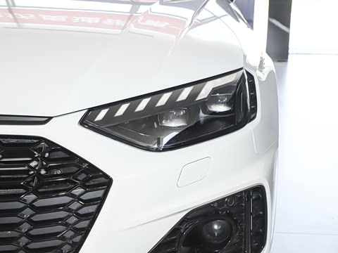 2024��  RS4 Avant ȼ���