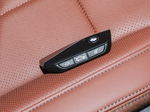 2026�� 530Li ������ M�˶���װ