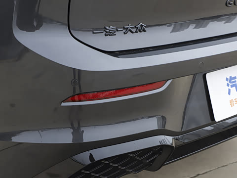 2026�� 300TSI R-Line