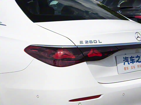 2025�� �Ŀ� E 260 L