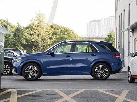 2025�� GLE 400 e 4MATIC