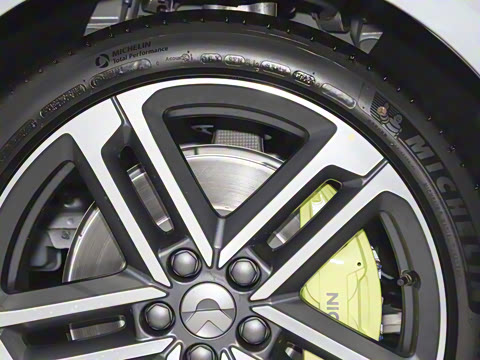 2025�� �ھ������ 100kWh