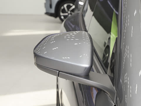 2025�� �ھ������ 100kWh