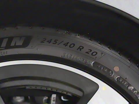 2025�� �ھ������ 100kWh