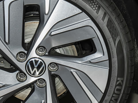 2025�� �Ŀ� 200TSI DSG����PRO��