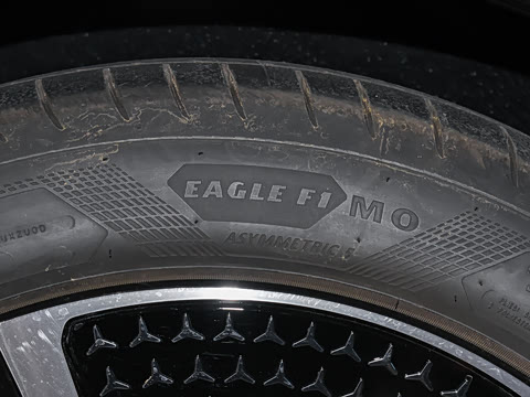 2025�� 500 4MATIC