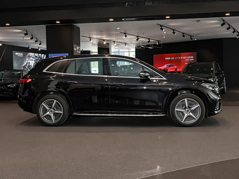 2025�� 500 4MATIC