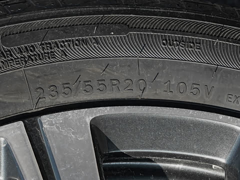 2025�� �Ŀ�  2.0T PHEV ����200��������� 7��