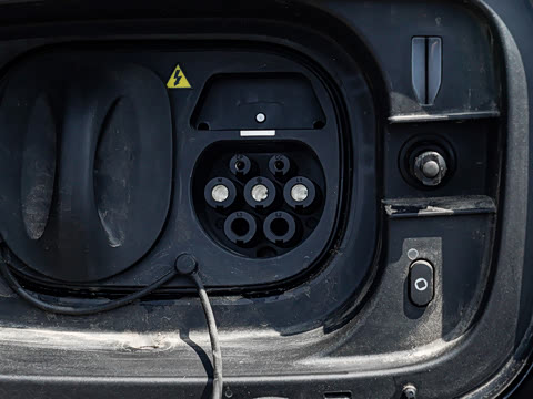 2025�� �Ŀ�  2.0T PHEV ����200��������� 7��