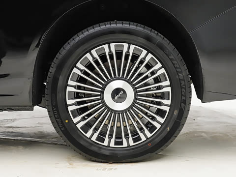 2026�� ���̰� 230�콢�� 7��