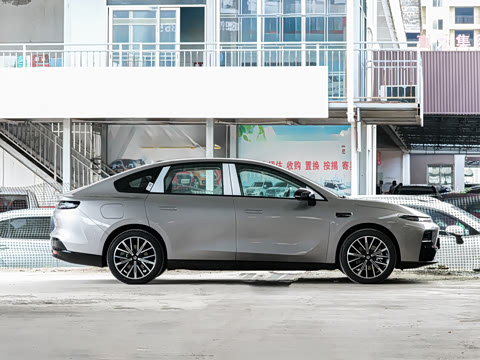 2027�� 670������