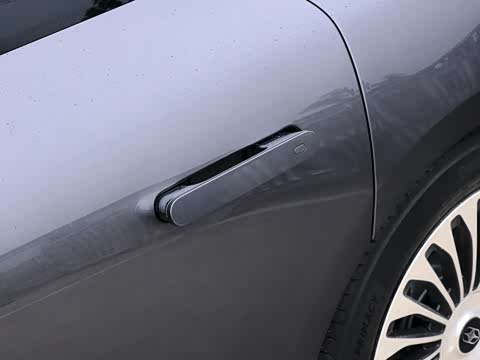 2025�� ���� Ultra��������