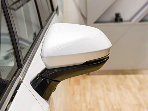 2025�� 2.0T �Զ������� 7��