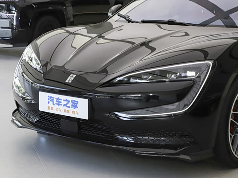 2025�� EV �����콢��